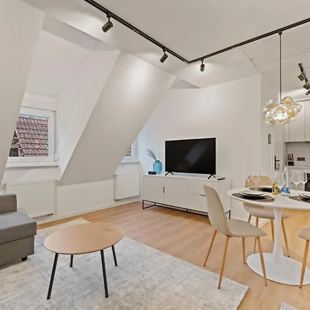 1-3 Personen - Fahrradgarage - Zentrum - Kueche - Wlan - Klima Apartment